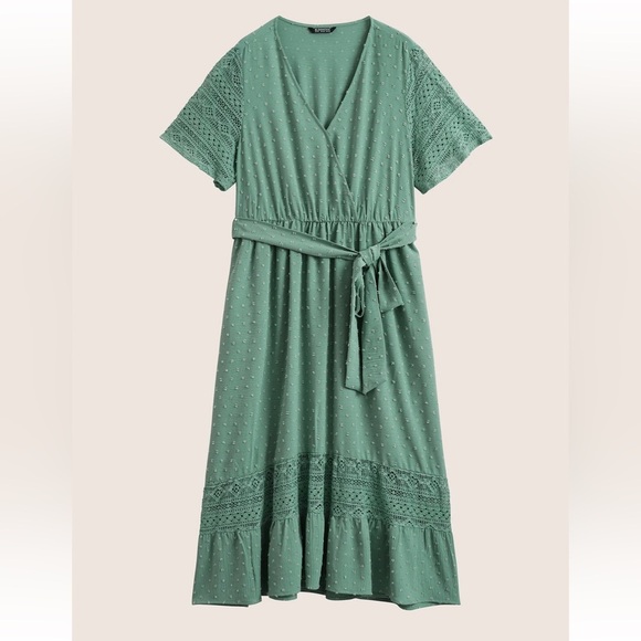 BloomChic Solid Wrap Pocket Belted Contrast Lace Ruffle Trim Maxi Dress 2XL us18 - Picture 7 of 8